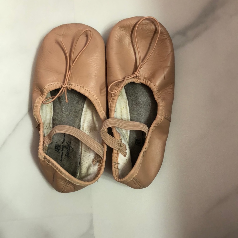 Ballet shoes size 11